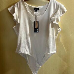 NEW Mexx xl White Ruffle short Sleeve Women's double lined bodysuit